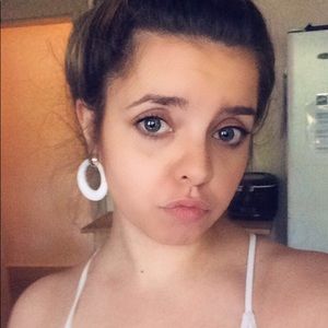 Meet your Posher, Jules